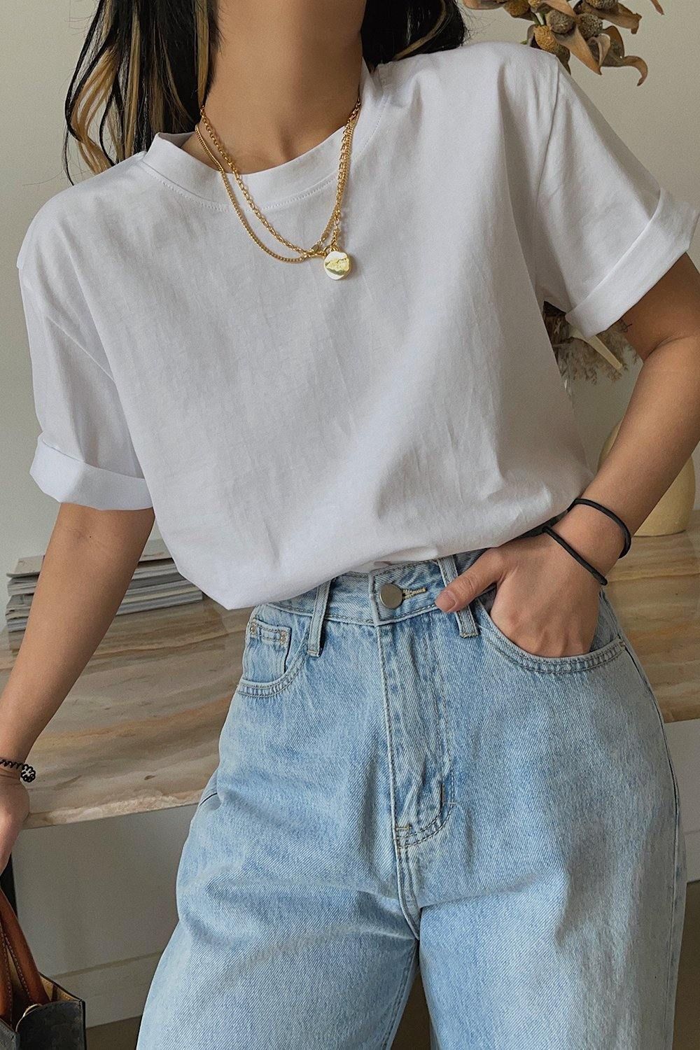 Women's T-Shirts Guide: Simple Pieces, Endless Style